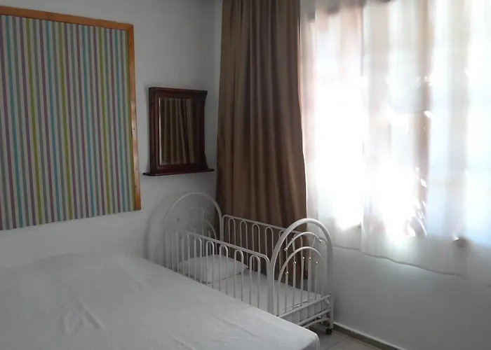 Ξενοδοχείο Lale Park 2*