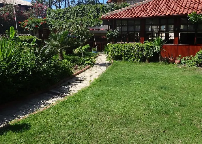 Ξενοδοχείο Lale Park