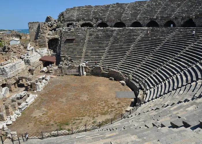 Ξενοδοχείο Lale Park 2*