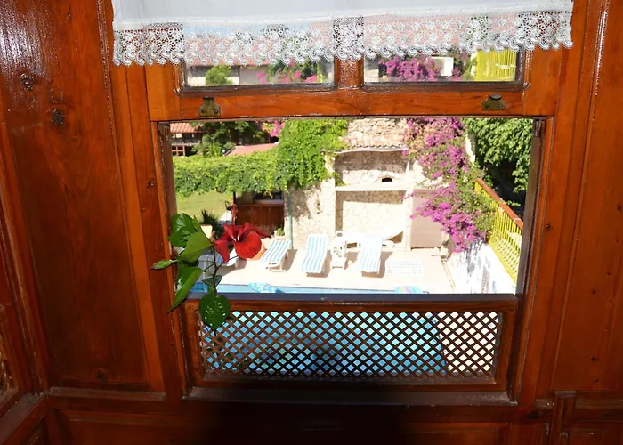 Ξενοδοχείο Lale Park 2*