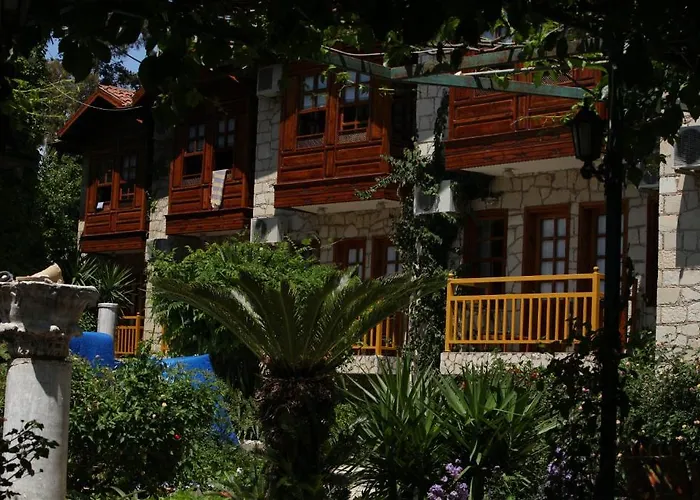 Ξενοδοχείο Lale Park 2*