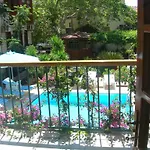 Hotel Lale Park 2*