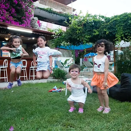 Otel Lale Park 2*