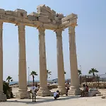 Ξενοδοχείο Lale Park 2*