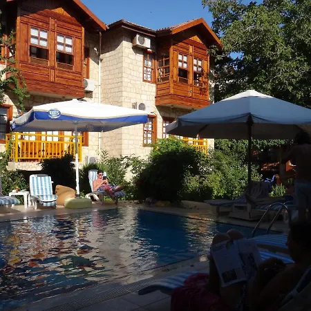 מלון Lale Park 2*