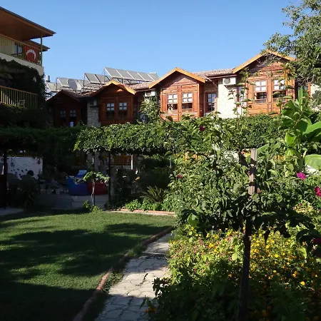 Lale Park מלון